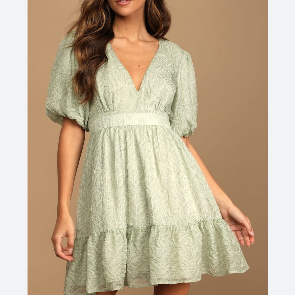 Lulu’s Romantic Waltz Sage Green Organza Puff Sleeve Mini Dress. Size: Small